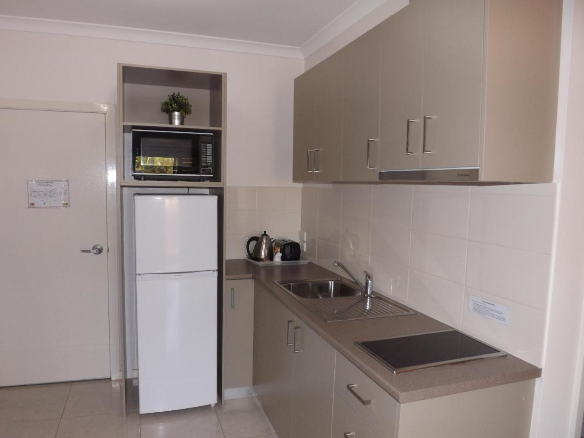 Derby Lodge Self Contained Apartments Phòng bức ảnh